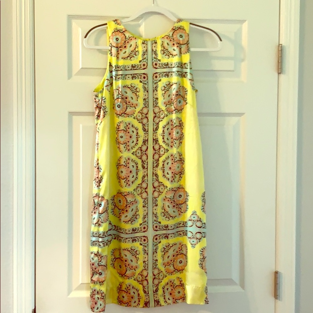 EUC 100% silk beautiful sleeveless lining in dress